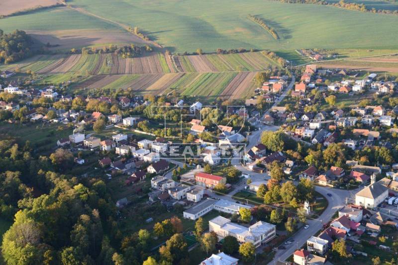 Chocholná-Velčice Baugrund Kaufen reality Trenčín