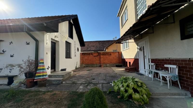 Lovce Einfamilienhaus Mieten reality Zlaté Moravce