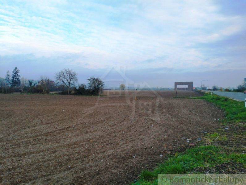 Trenčianske Bohuslavice landwirtsch. Grundstücke Kaufen reality Nové Mesto nad Váhom