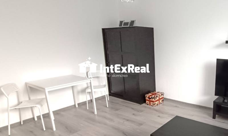 Pôvabný 1,5 izb. byt na prenájom, Galanta, Sever, viac na: https://reality.intexreal.sk/