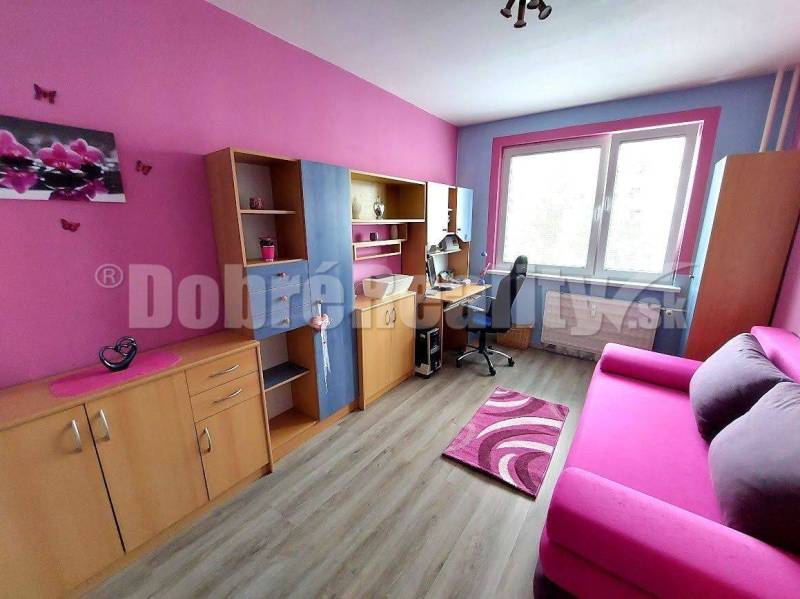 Banská Bystrica 3-Zimmer-Wohnung Mieten reality Banská Bystrica