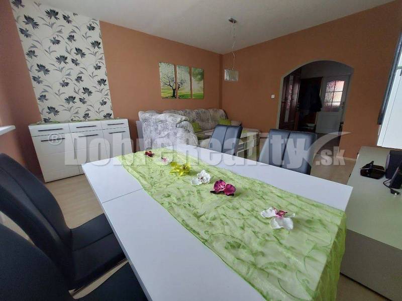 Banská Bystrica 3-Zimmer-Wohnung Mieten reality Banská Bystrica