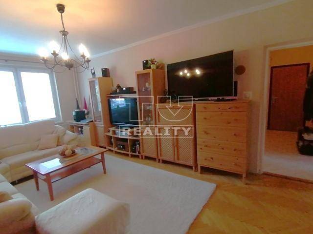 Dubnica nad Váhom 4-Zimmer-Wohnung Kaufen reality Ilava