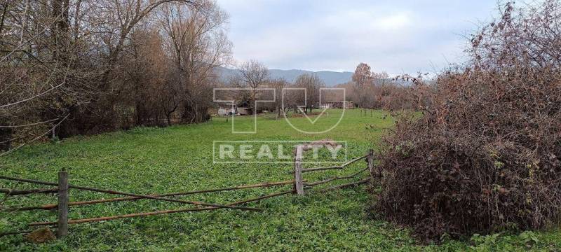 Prestavlky landwirtsch. Grundstücke Kaufen reality Žiar nad Hronom