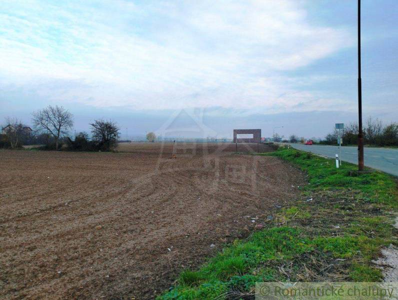 Trenčianske Bohuslavice landwirtsch. Grundstücke Kaufen reality Nové Mesto nad Váhom