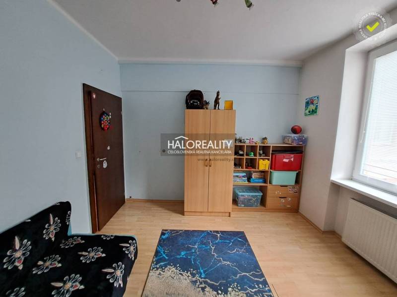 Žiar nad Hronom 4-Zimmer-Wohnung Kaufen reality Žiar nad Hronom