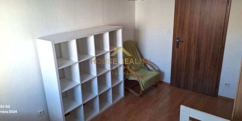 Bratislava - Dlhé diely 3-Zimmer-Wohnung Mieten reality Bratislava - Karlova Ves