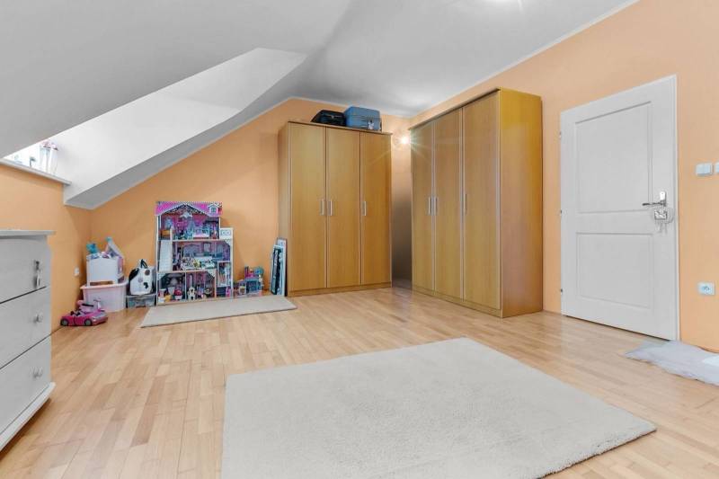 Dunajská Streda 5+ Zimmer-Wohnung Kaufen reality Dunajská Streda