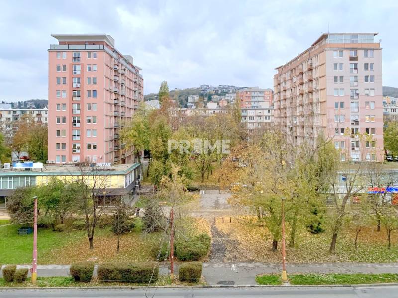 Bratislava - Nové Mesto 4-Zimmer-Wohnung Mieten reality Bratislava - Nové Mesto