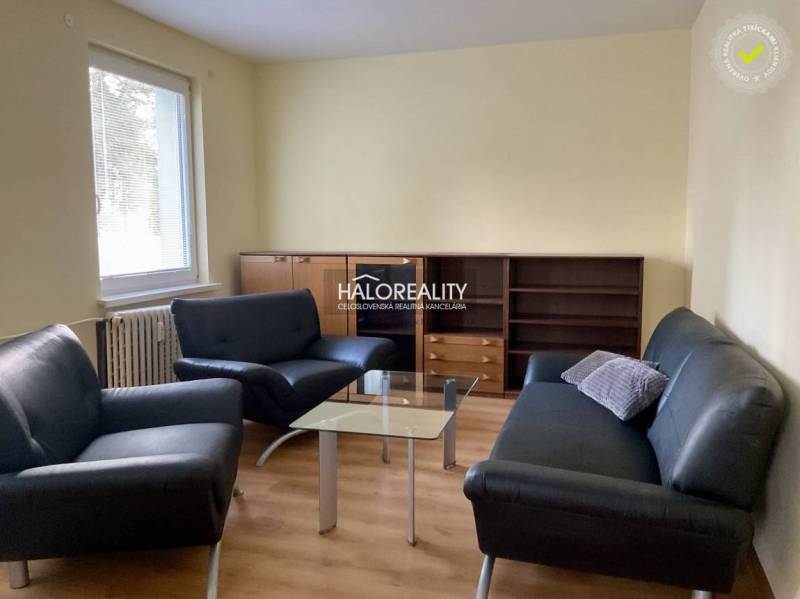 Banská Bystrica 4-Zimmer-Wohnung Mieten reality Banská Bystrica