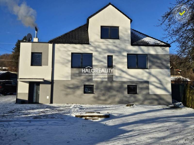 Podhorie Einfamilienhaus Kaufen reality Banská Štiavnica