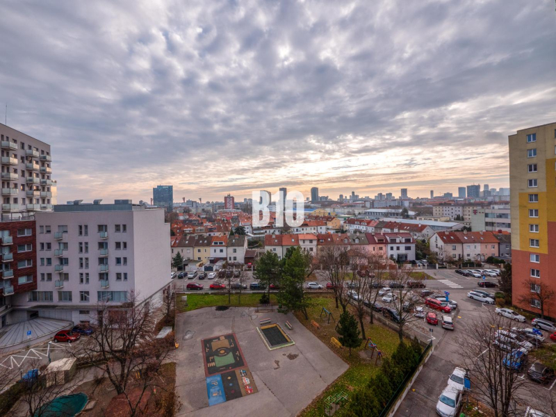 Bratislava - Nové Mesto 4-Zimmer-Wohnung Mieten reality Bratislava III